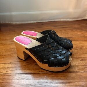 Swedish Hasbeens Woven Platform Clogs 41